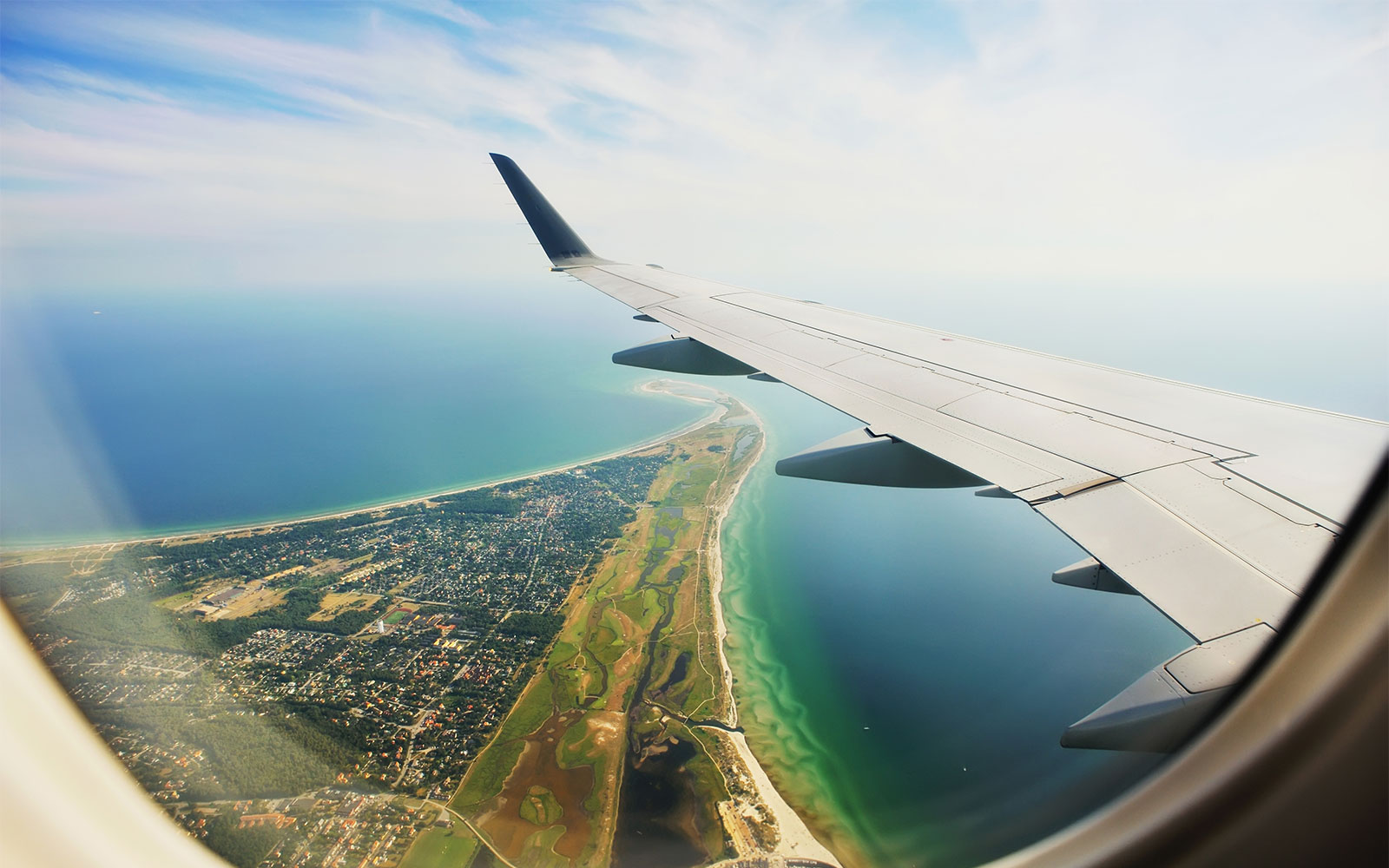FlightNetwork travel planning and flight booking image